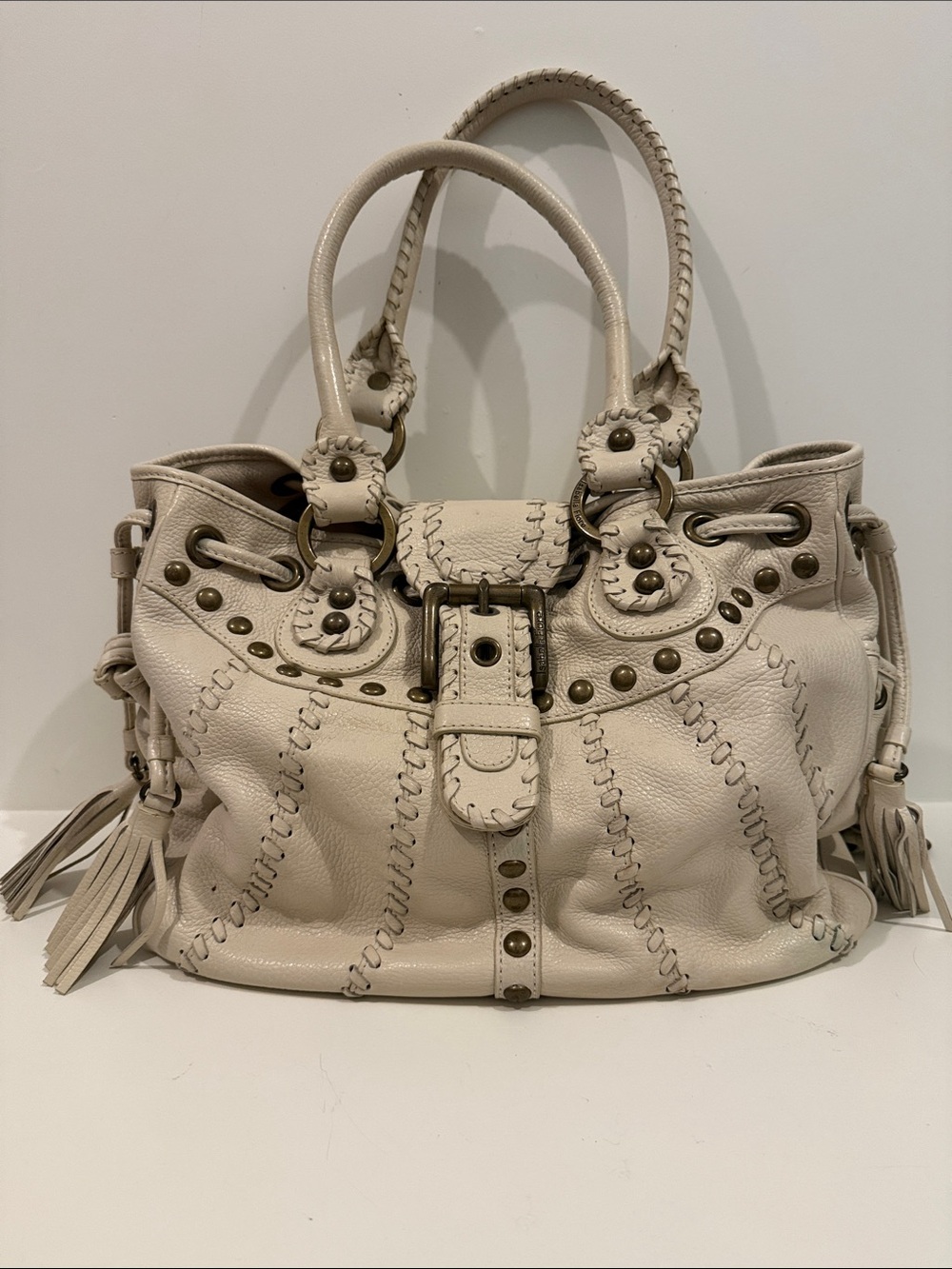 Isabella Fiore Cream Leather Shoulder Bag with Tassels